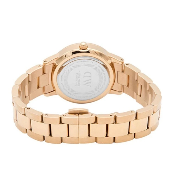 Daniel Wellington - Rose Gold watch - Picture 7 of 13